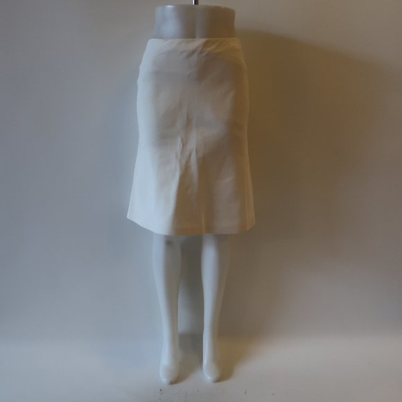 Salvatore Ferragamo Dresses & Skirts - SALVATORE FERRAGAMO CREAM A-LINE SKIRT SZ 42 EUR/US 8*
